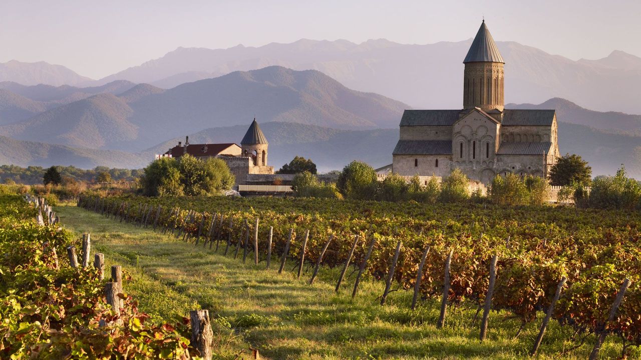 The Complete Guide to Georgian Wine: 8,000 Years of the World's Greatest Wine Culture